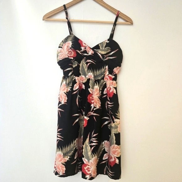 Roxy Dresses & Skirts - Roxy Tropical Floral Dress – Size XS